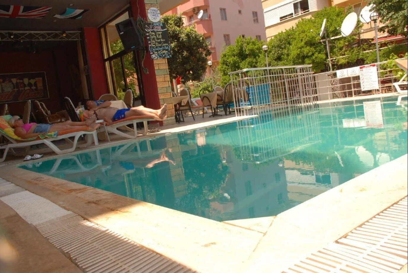 London Blue Hotel 2* фотосуреті